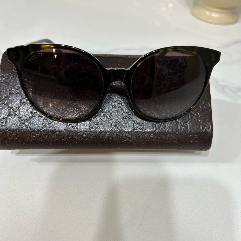 Gucci Black Cat-Eye Sunglasses